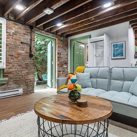 Private Loft Carriage House Walk Score 95 亚历山德里亚 外观 照片