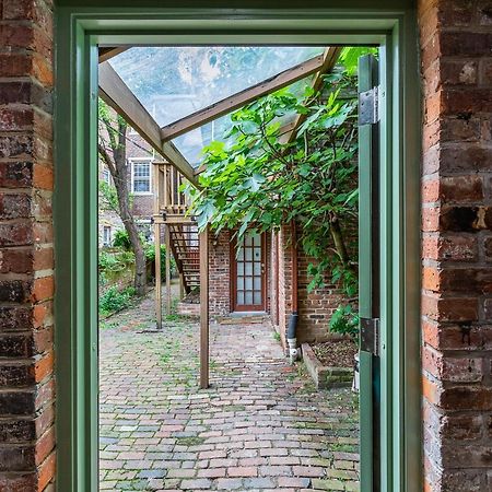 Private Loft Carriage House Walk Score 95 亚历山德里亚 外观 照片