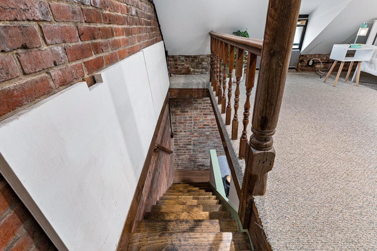Private Loft Carriage House Walk Score 95 亚历山德里亚 外观 照片